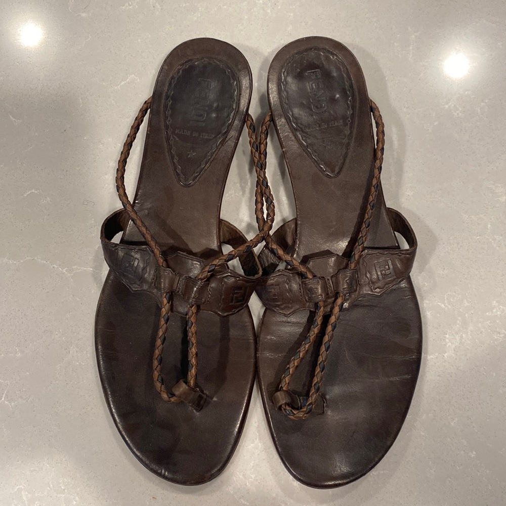 Fendi Brown leather sandals size 40/8.5
